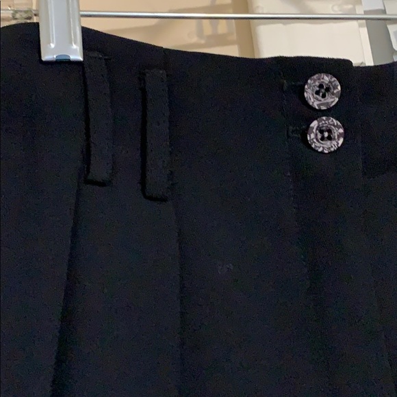 Pleated navy blue Bermuda shorts size 12 - Picture 3 of 5